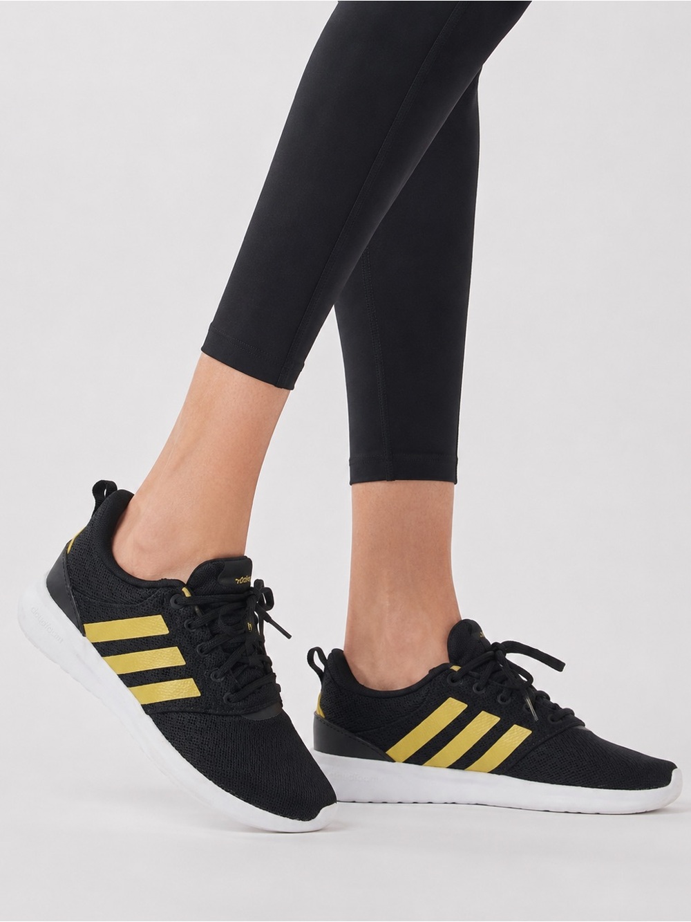 Adidas QT Racer 2.0 Black Gold Cloudfoam Running Shoes Women’s Size 6